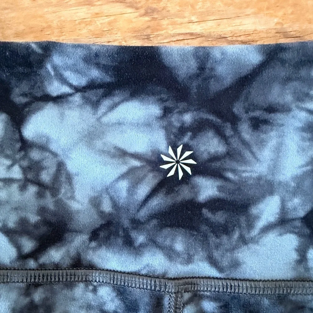 Athleta Powervita Salutation Leggings Grey Tie Dye Athletic Workout Women’s S